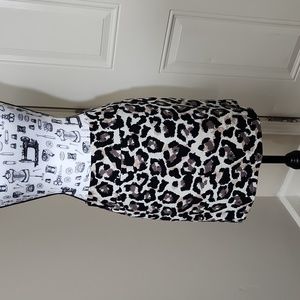 Ann Taylor's LOFT Leopard Print Mini Skirt With Front Pockets & Side Zip